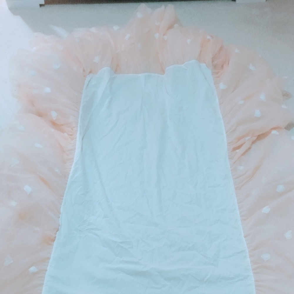 Monique Lhullier ethereal crib skirt